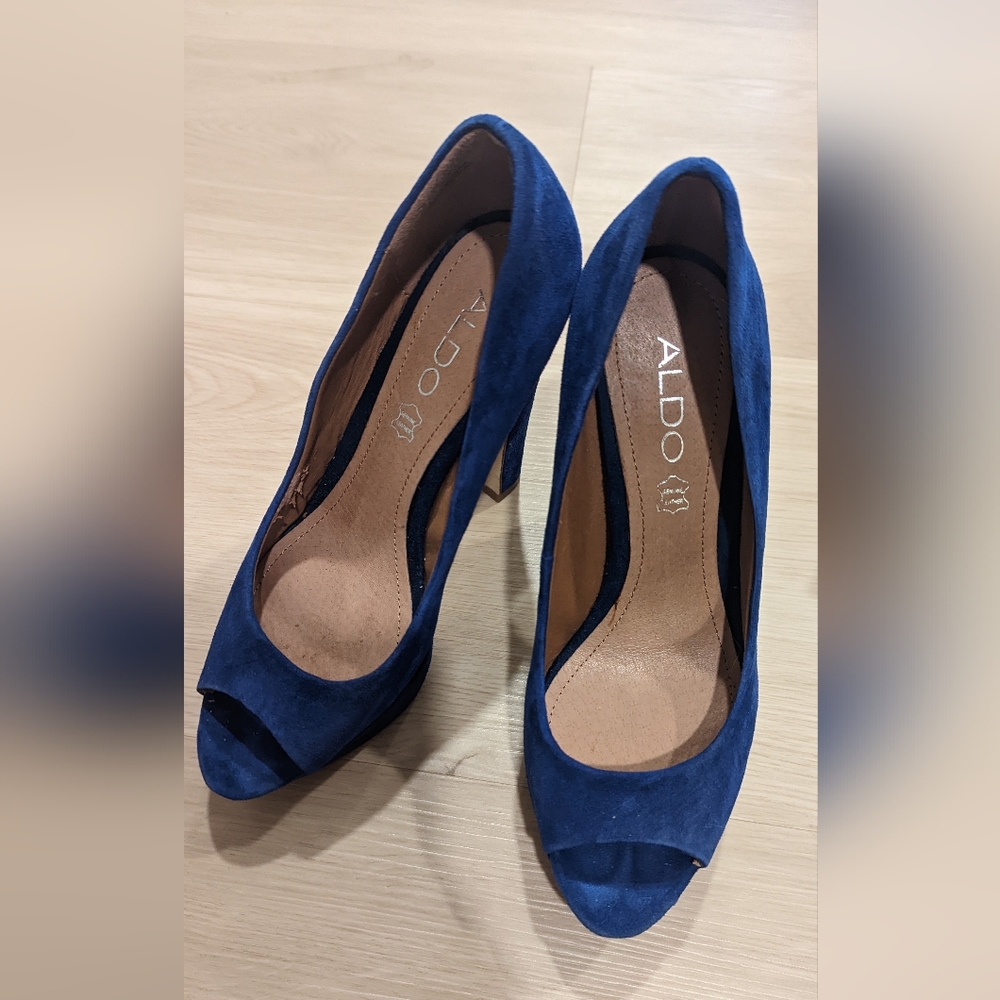 Aldo heel size 6 (36)